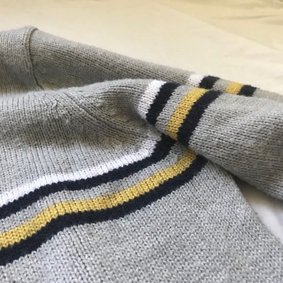 VERY Oversized Bluenotes Sweater! - Picture 4 of 6